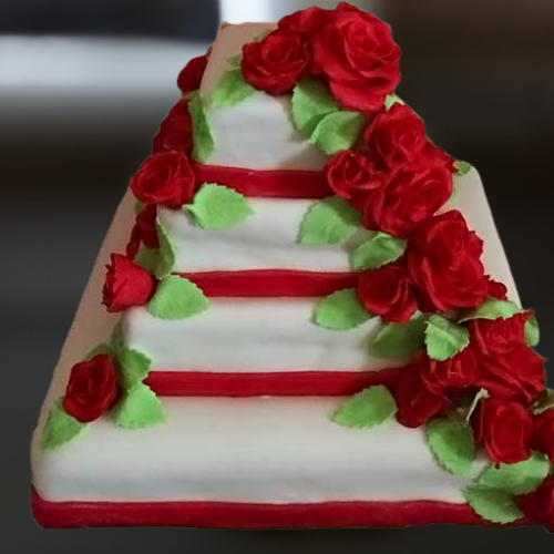 Čtyřpatrový svatební dort